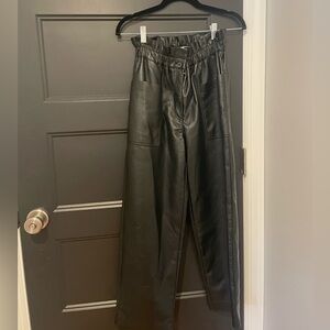 Aritizia black Wilfred leather pants size 2